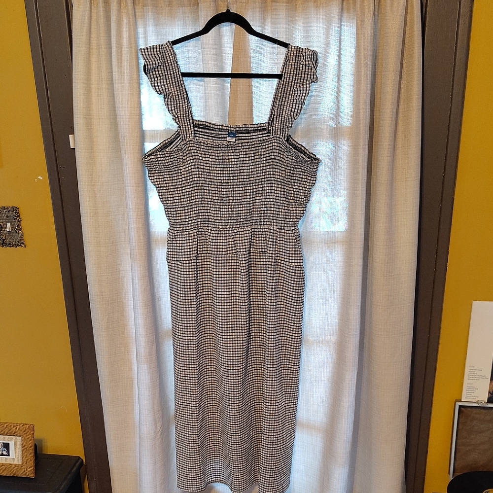 Old Navy Black and White Gingham Midi Dress